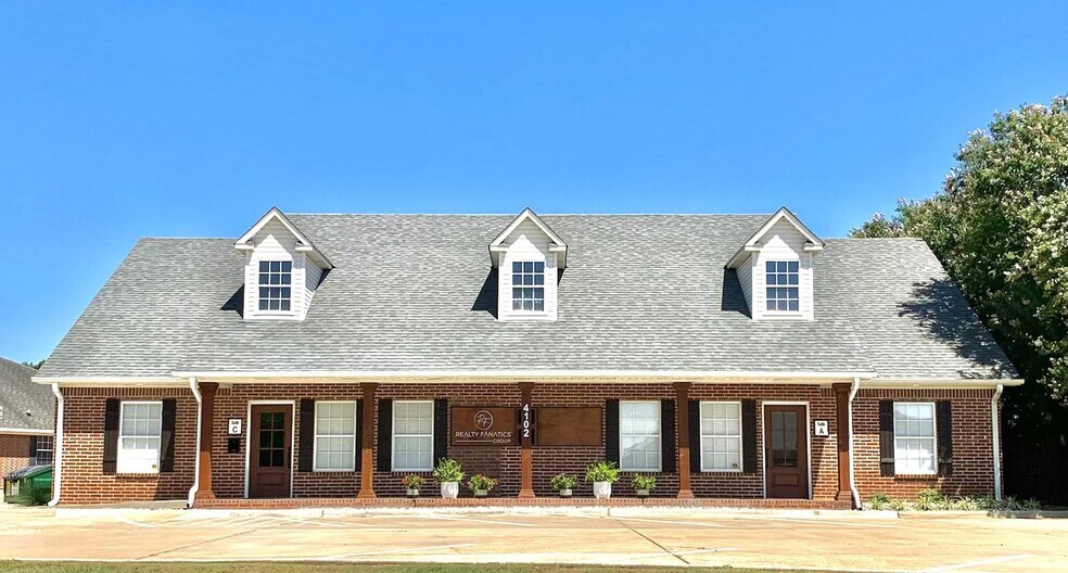 4102 Richmond Mdws, Texarkana, TX à vendre - Photo du bâtiment - Image 1 de 13