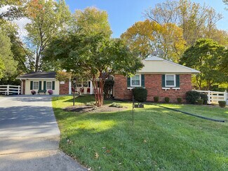 Plus de détails pour 4 Broomall Ct, Silver Spring, MD - Soins de santé à vendre