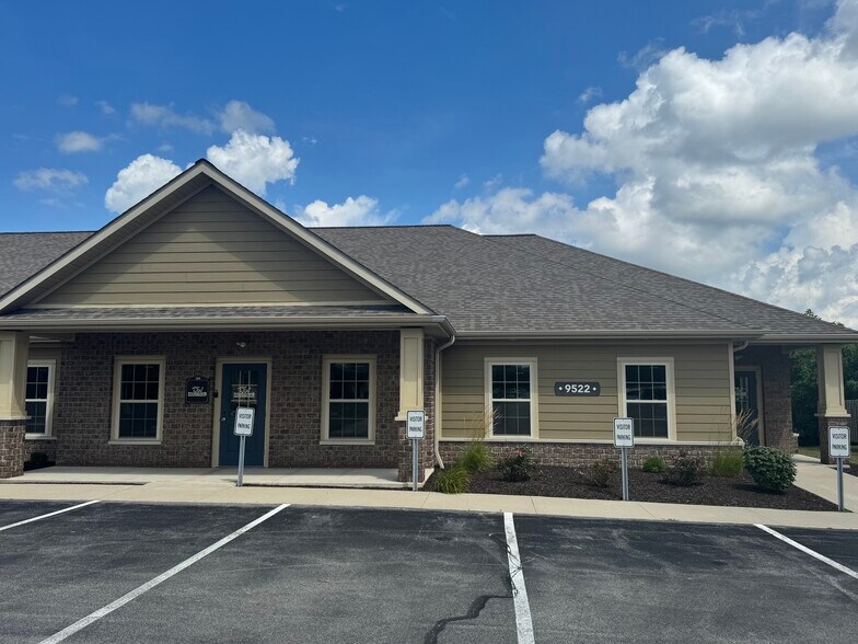 9522 Lima Rd, Fort Wayne, IN à louer - Photo du bâtiment - Image 2 de 11