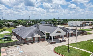 More details for 31 Parkway Lake Ct, Richmond, TX - Retail for Sale