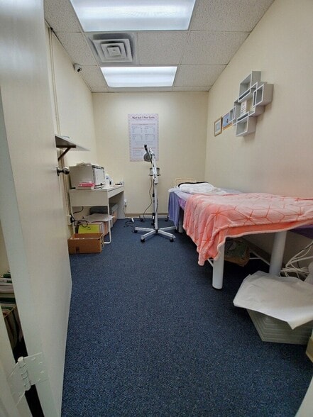 280 N Central Ave, Hartsdale, NY for lease - Interior Photo - Image 2 of 8