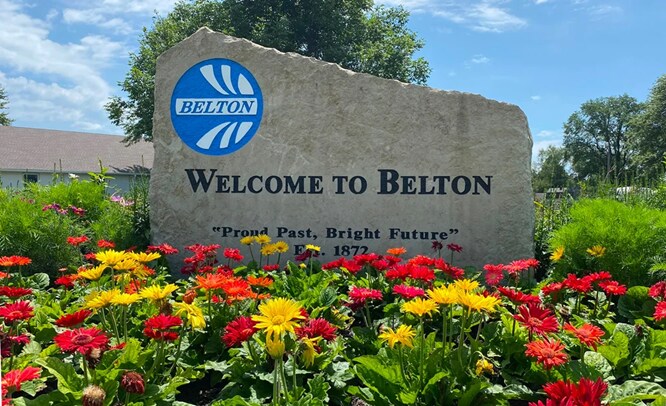 8320 E 163rd St, Belton, MO à vendre - Photo du bâtiment - Image 2 de 2