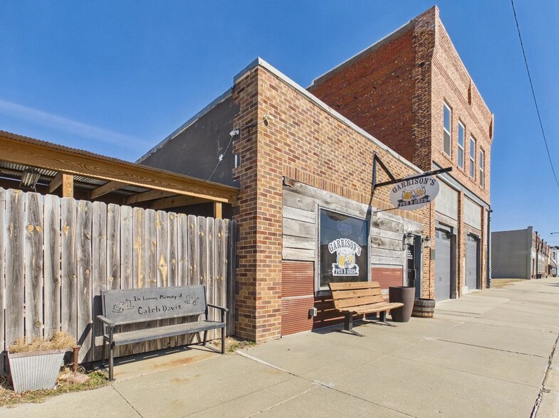 501 & 503 Iowa Ave, Essex, IA à vendre - Photo du bâtiment - Image 2 de 26