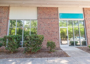 2000 Bearcat Way, Morrisville, NC à louer Photo du bâtiment- Image 2 de 17