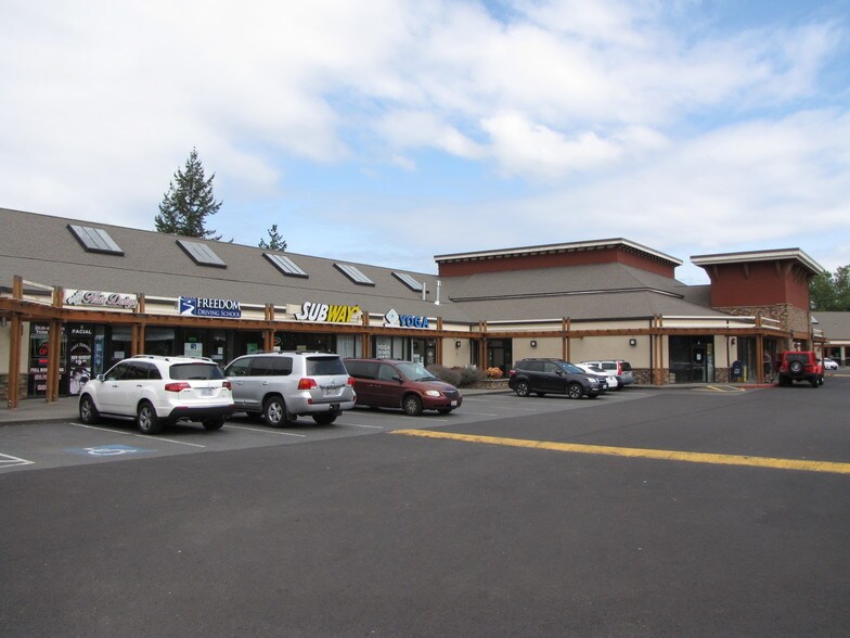 7304 Lakewood Dr W, Lakewood, WA à louer - Photo du bâtiment - Image 2 de 3