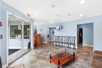 137 Rutherford Ave, Franklin, NJ for lease Interior Photo- Image 2 of 7