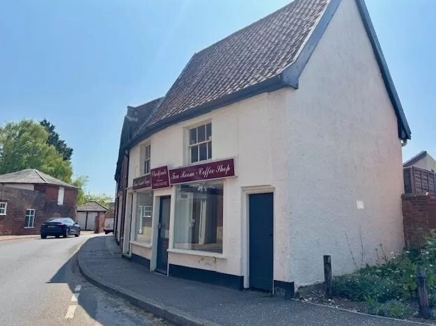 14 Market Pl, Hingham for sale - Building Photo - Image 2 of 3