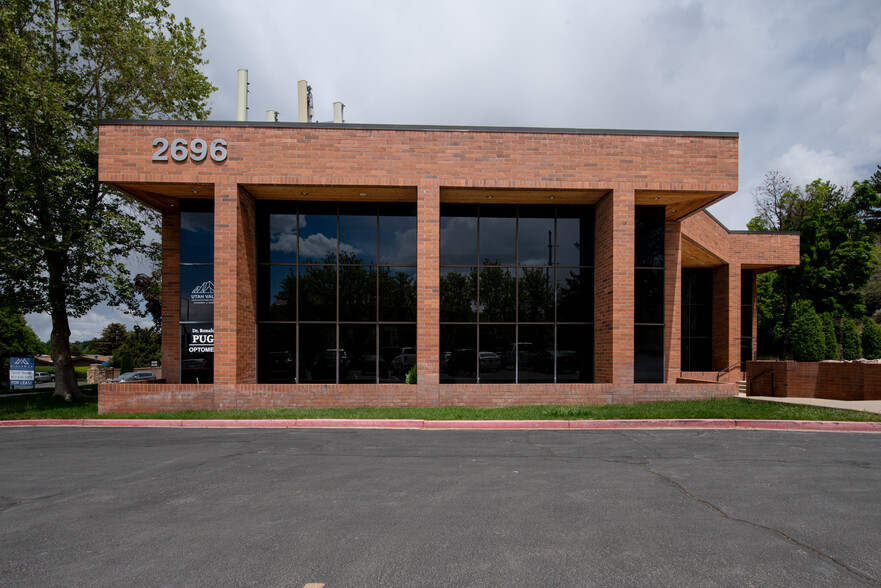 2696 N University Ave, Provo, UT à louer - Photo du bâtiment - Image 2 de 20