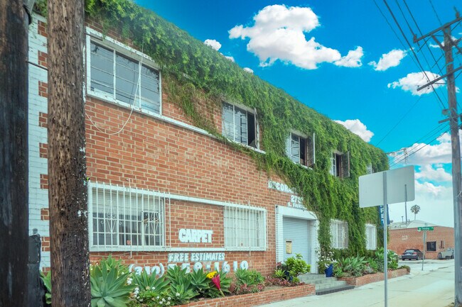 Plus de détails pour 2707 Fairfax Ave, Culver City, CA - Bureau à louer