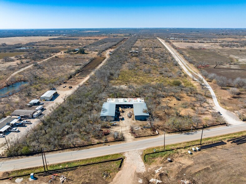 7821 Gardner rd, San Antonio, TX à vendre - Photo du bâtiment - Image 2 de 14