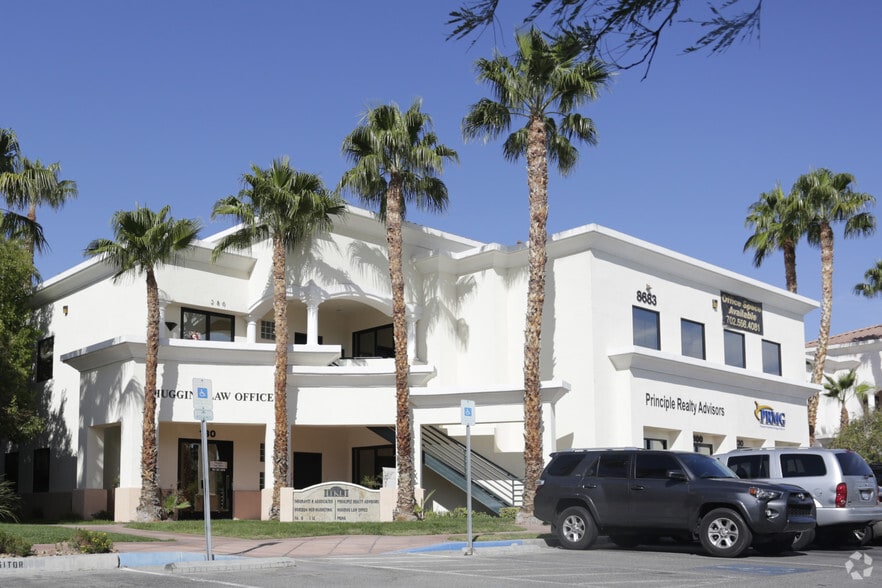 8683 W Sahara Ave, Las Vegas, NV à louer - Photo du bâtiment - Image 1 de 20