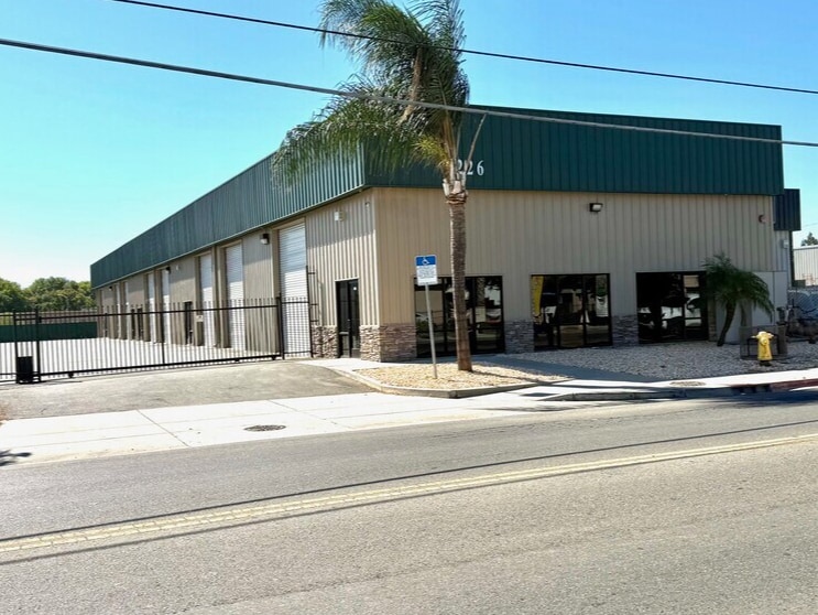 1226 Kansas Ave, Modesto, CA for lease Building Photo- Image 1 of 7