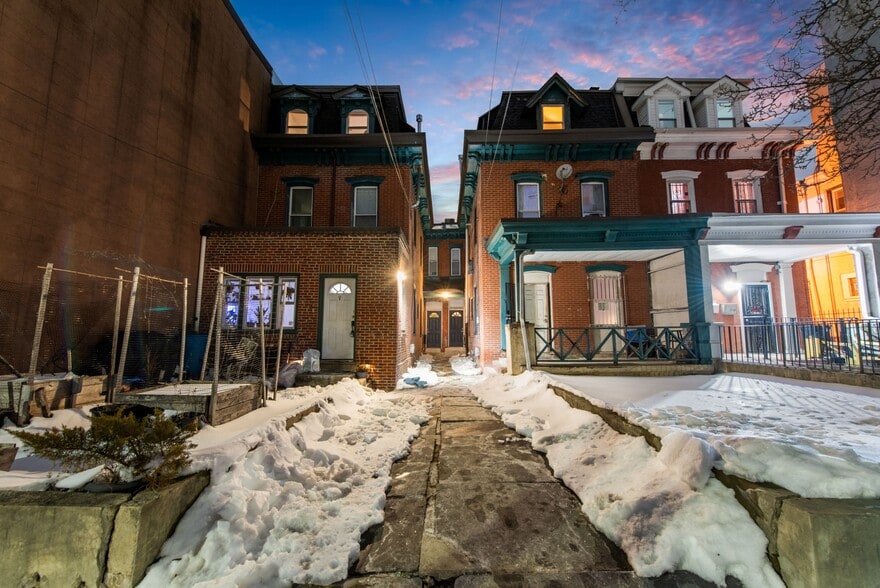 129-131 W Susquehanna Ave, Philadelphia, PA for sale - Building Photo - Image 2 of 25