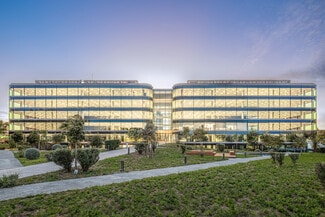 Plus de détails pour Calle Nanclares de Oca, 17, Madrid - Bureau à louer