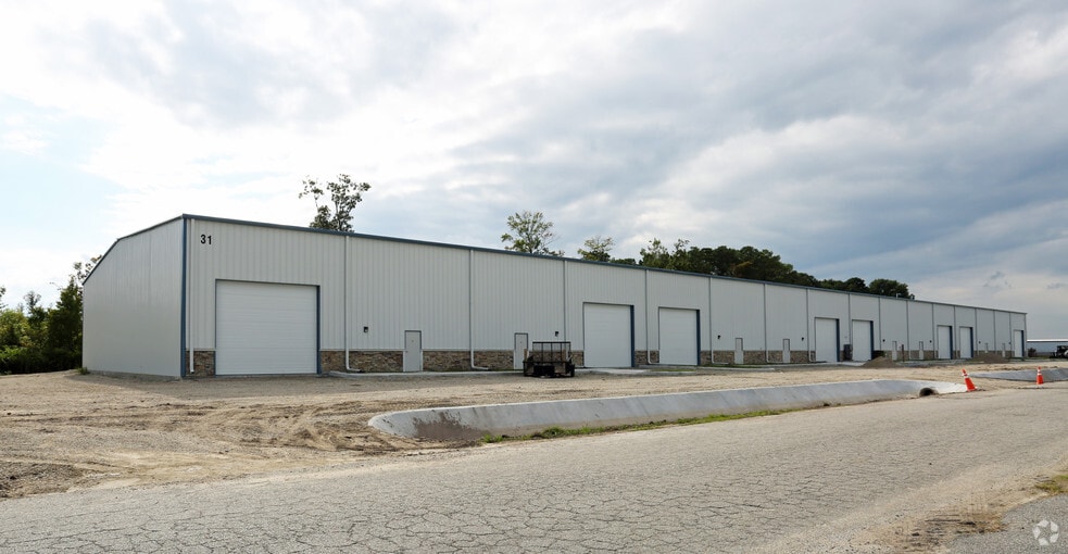 5164 W Military Hwy, Chesapeake, VA for lease - Building Photo - Image 1 of 6