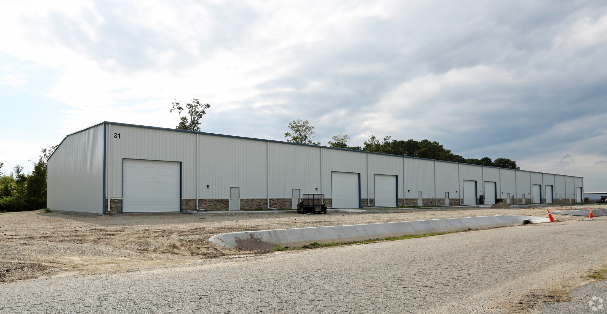 5164 W Military Hwy, Chesapeake, VA for lease Primary Photo- Image 1 of 6