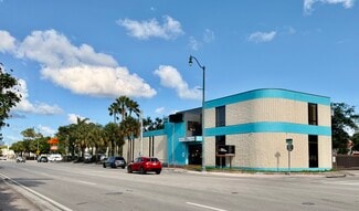 Plus de détails pour 3090 SW 8th St, Miami, FL - Bureau/Commerce de détail à louer