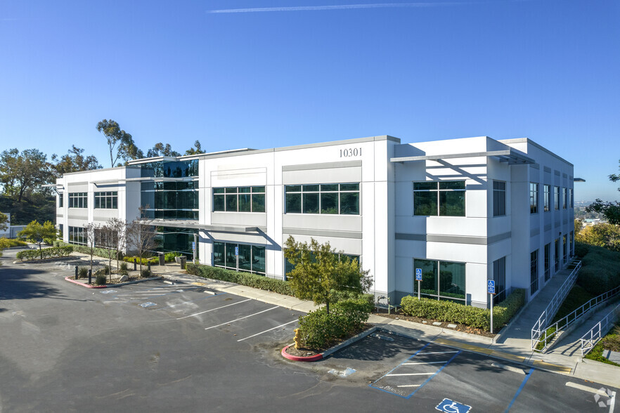 10301 Meanley Dr, San Diego, CA for lease - Primary Photo - Image 1 of 7