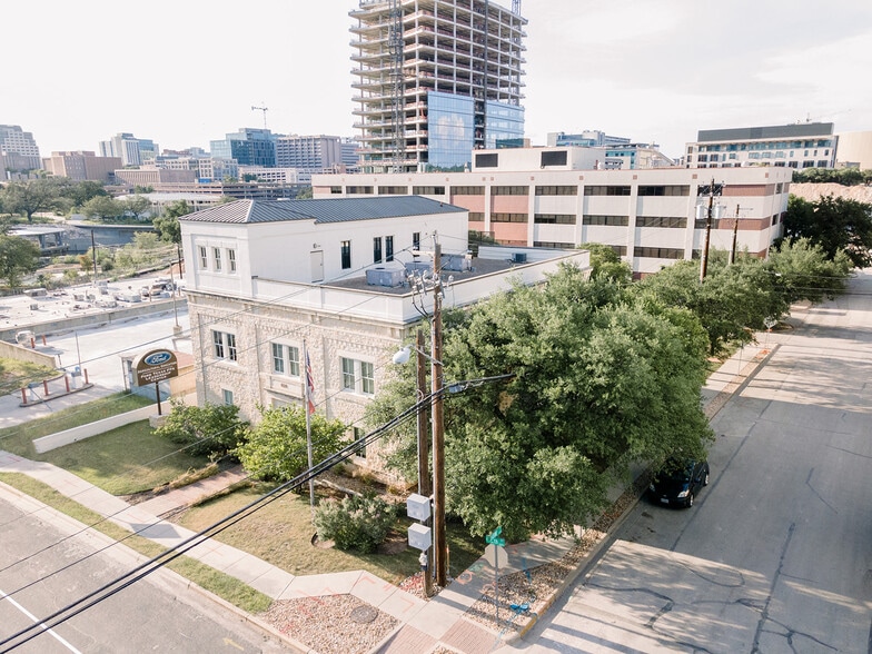 614 E 12th St, Austin, TX for sale - Building Photo - Image 1 of 25