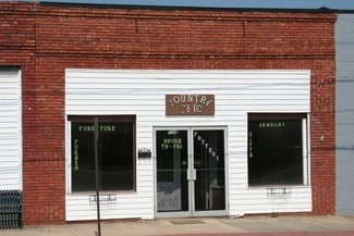 More details for 504 S Main St, Clover, SC - Retail for Sale