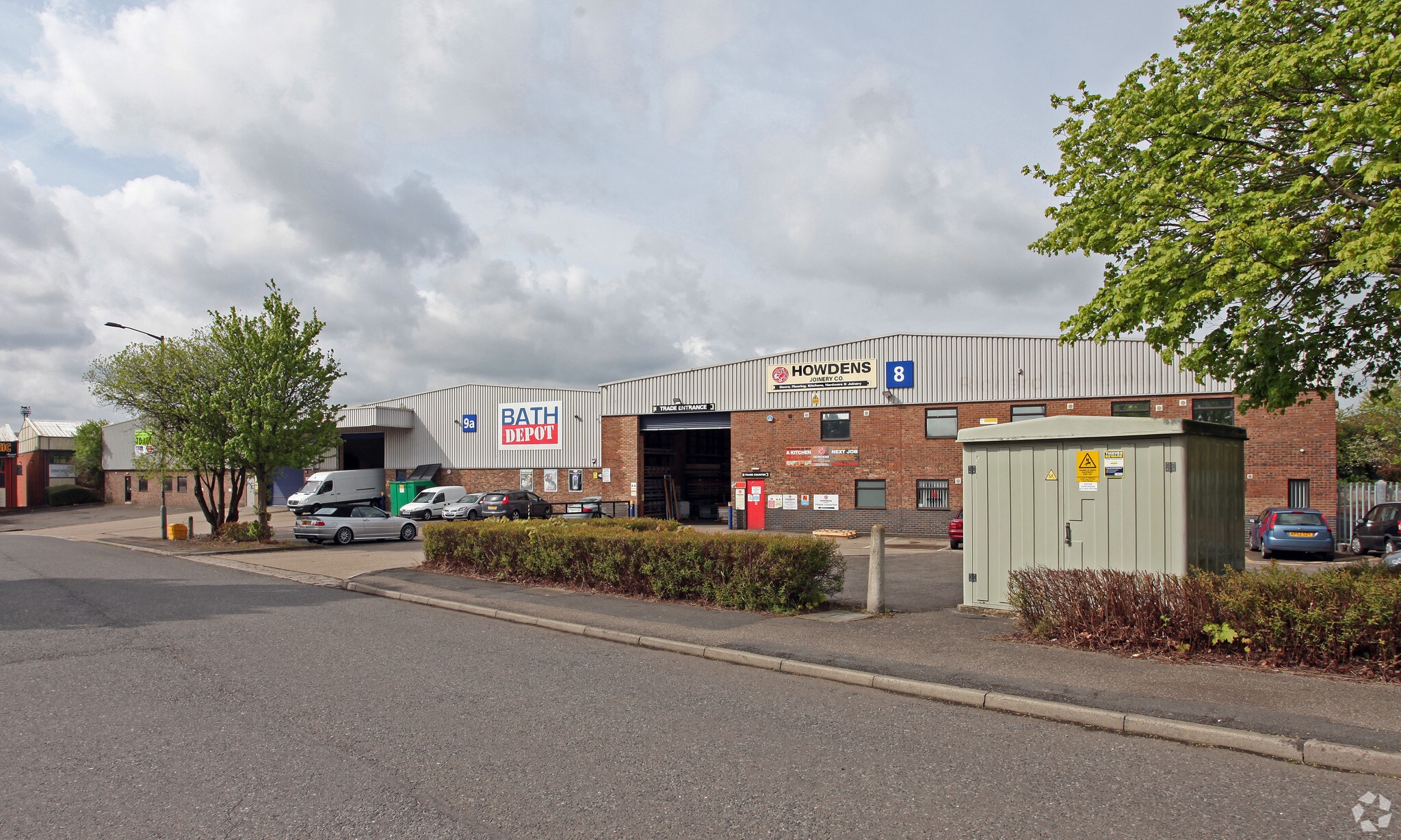 8-9B Deans Rd, Milton Keynes for sale Primary Photo- Image 1 of 5