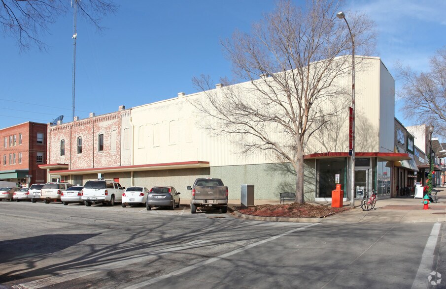 624 S Main St, Stillwater, OK à vendre - Photo principale - Image 1 de 4
