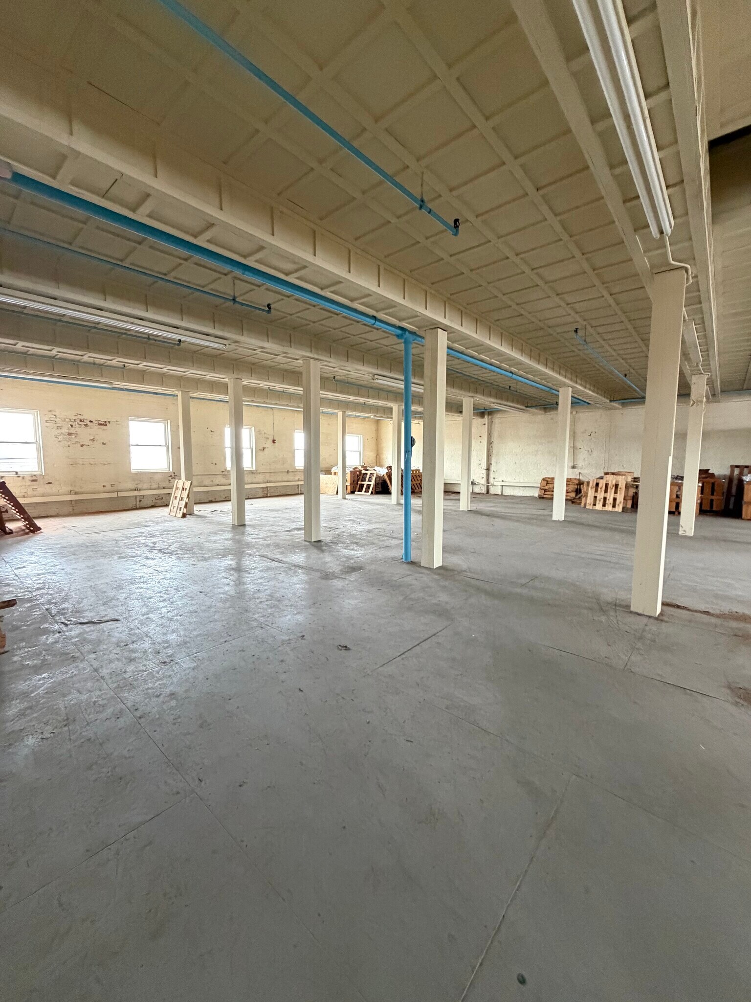299 Allens Ave, Providence, RI for lease Interior Photo- Image 1 of 12