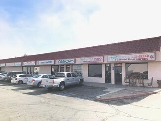 Plus de détails pour 4351-4485 Phelan Rd, Phelan, CA - Commerce de détail à louer
