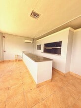 715 McDuff Ave, Jacksonville, FL for sale Interior Photo- Image 2 of 9