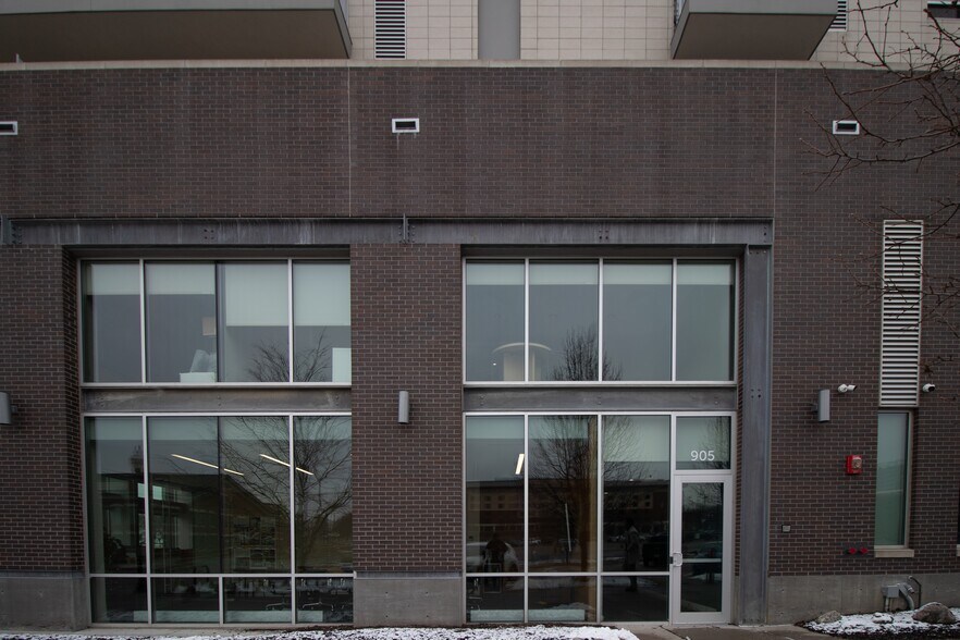 905 Jones St, Omaha, NE à louer - Photo du bâtiment - Image 1 de 1