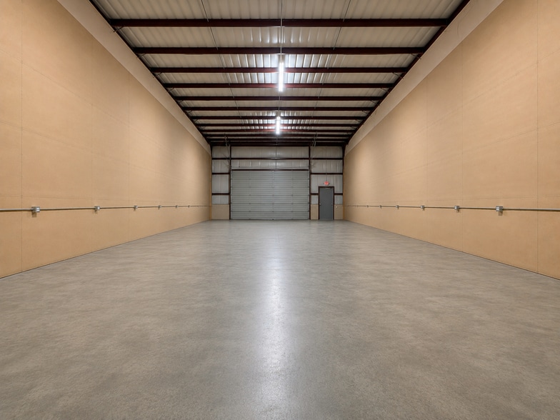 6032 Fieldstone Ave, Baton Rouge, LA for lease - Building Photo - Image 1 of 6