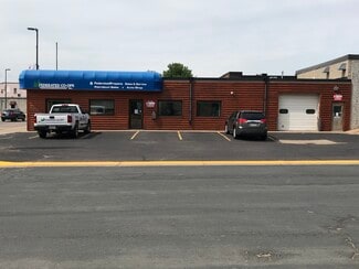 Plus de détails pour 206 Union St S, Mora, MN - Bureau/Commerce de détail à louer