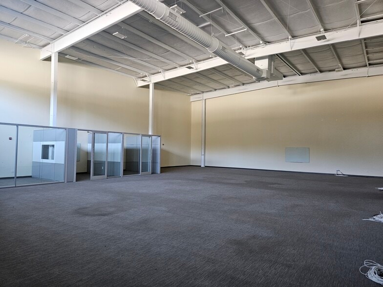 4808 Chin Page Rd, Durham, NC for sale - Building Photo - Image 2 of 11