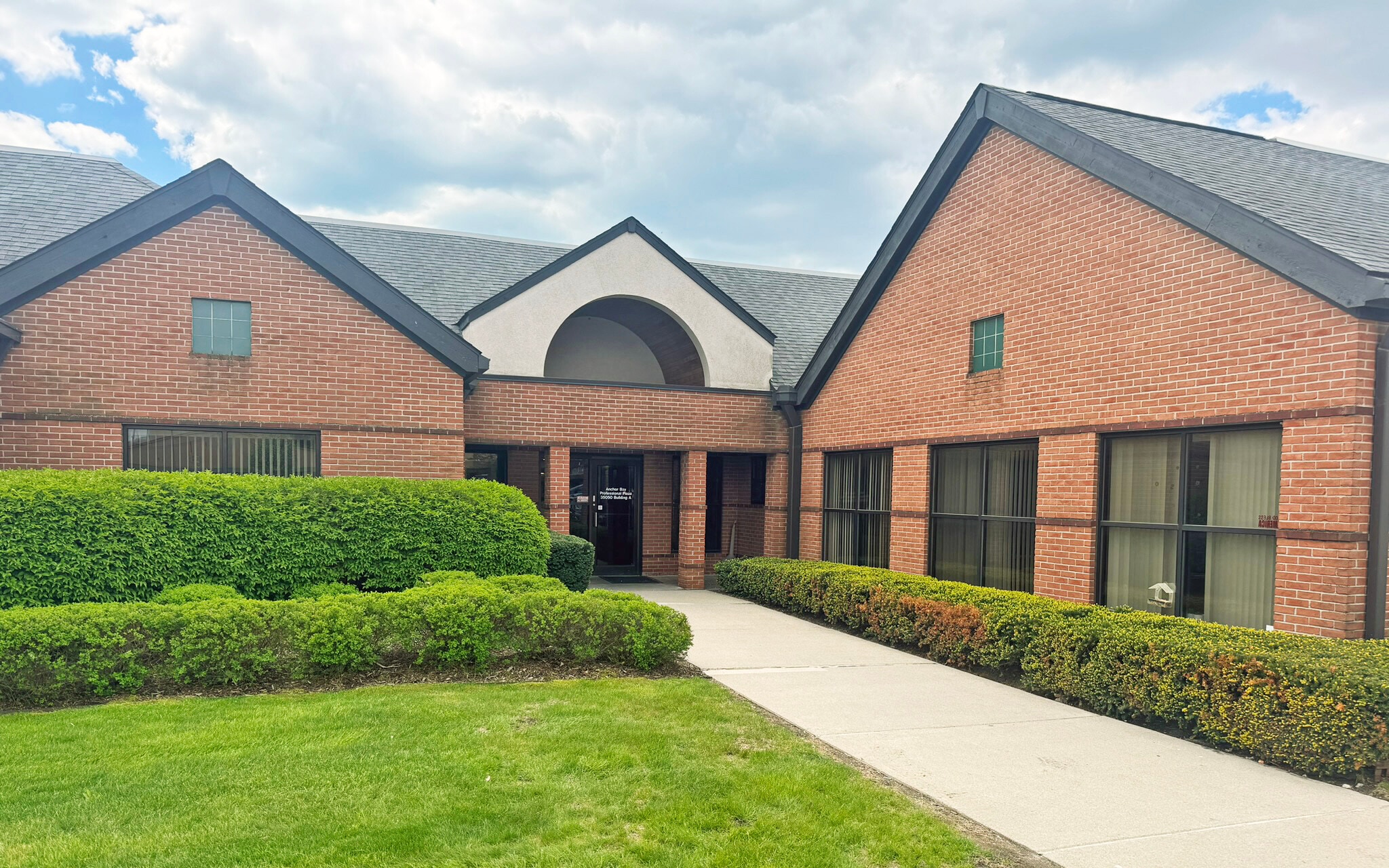 35050-35054 23 Mile Rd, New Baltimore, MI for lease Building Photo- Image 1 of 10