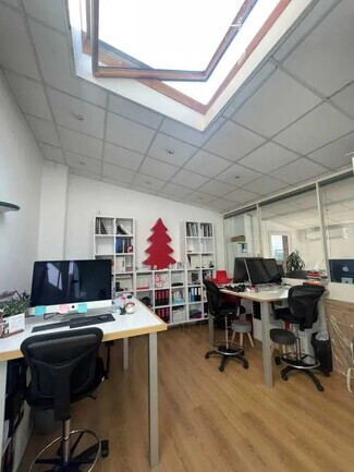 Plus de détails pour 23 Rue Édouard Nieuport, Suresnes - Bureau à louer