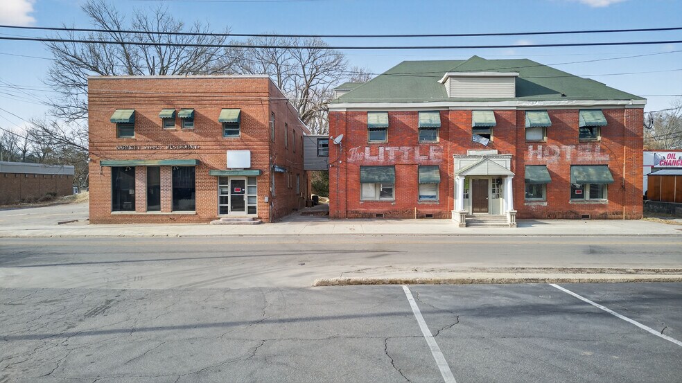 1010-1012 S Garnett St, Henderson, NC à vendre - Photo du bâtiment - Image 1 de 43