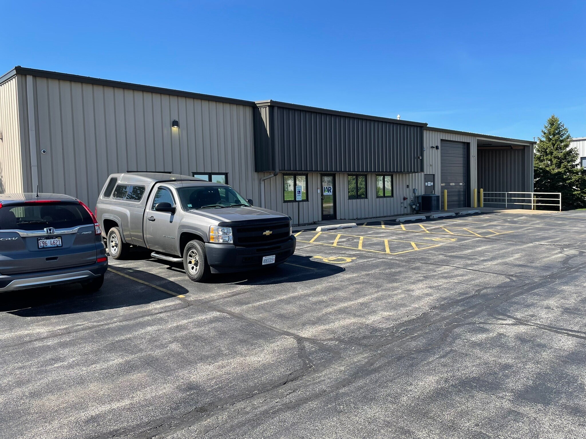 11131 Kiley Dr, Huntley, IL for lease Interior Photo- Image 1 of 1