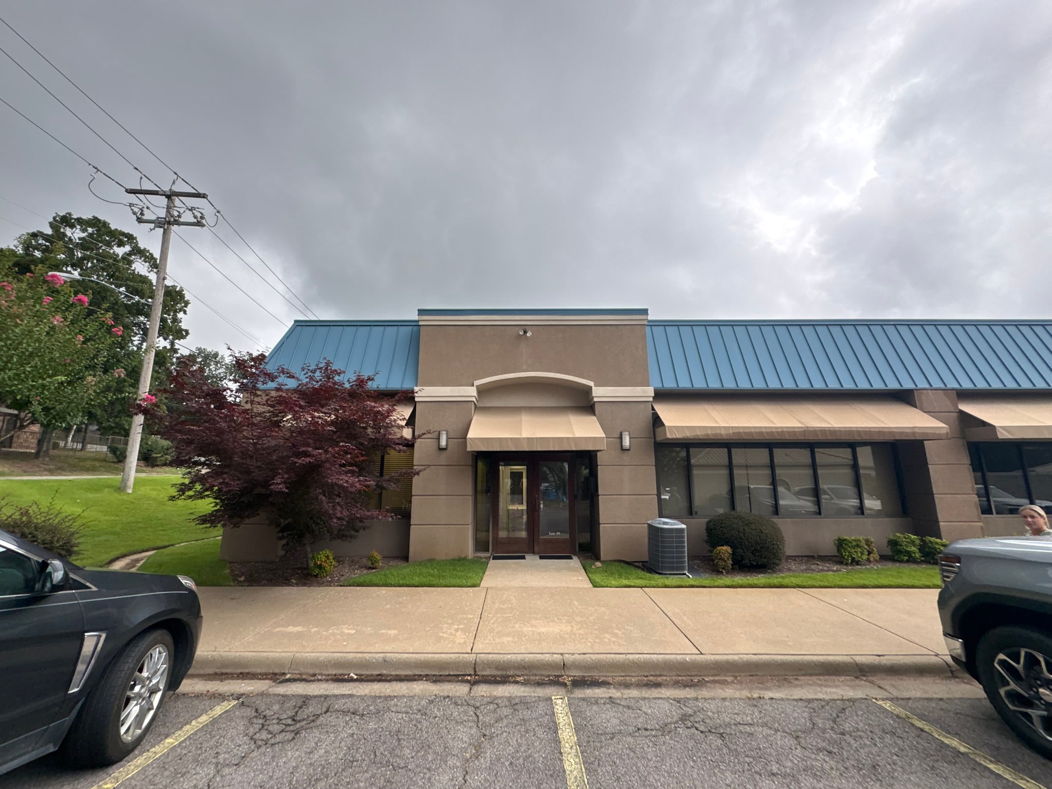 11825 Hinson Rd, Little Rock, AR for lease Building Photo- Image 1 of 6