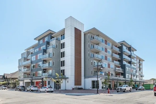 Plus de détails pour 2471 Sidney Av, Sidney, BC - Multi-résidentiel à vendre