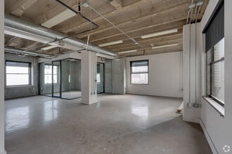 448 S Hill St, Los Angeles, CA for lease Interior Photo- Image 2 of 8
