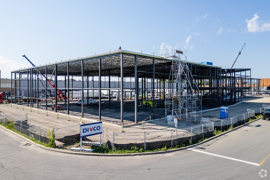 3555 Rue Sartelon, Saint-Laurent, QC for lease - Primary Photo - Image 1 of 2