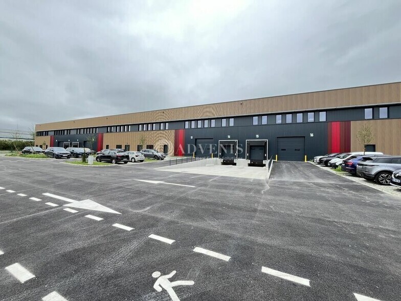 Industrial in Mitry-Mory for lease - Building Photo - Image 3 of 12