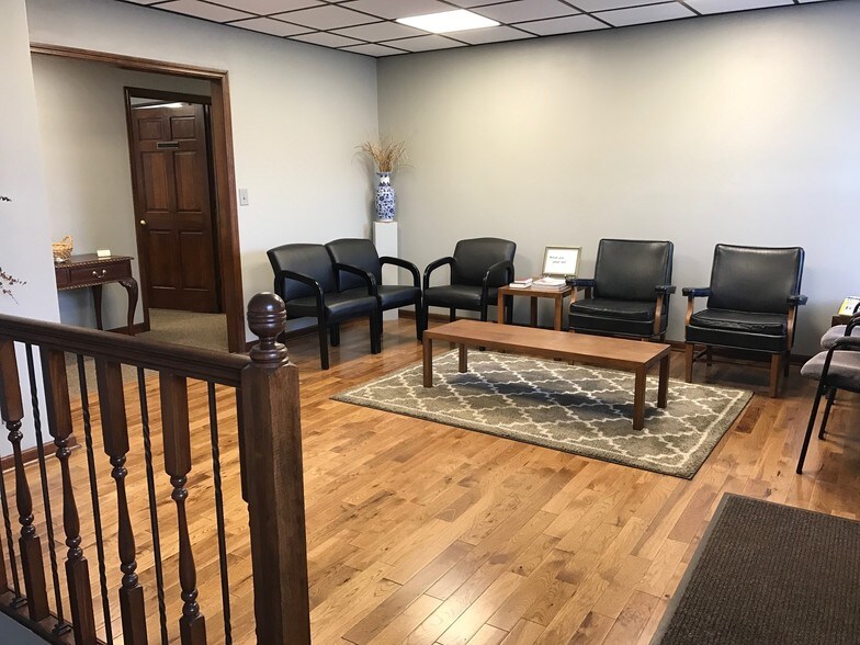 2525 Lebanon Pike, Nashville, TN à louer - Photo du bâtiment - Image 2 de 5