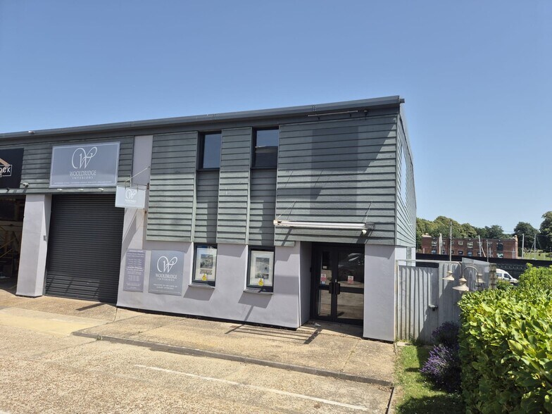 Hurstake Rd, Newport à louer - Photo du bâtiment - Image 1 de 1
