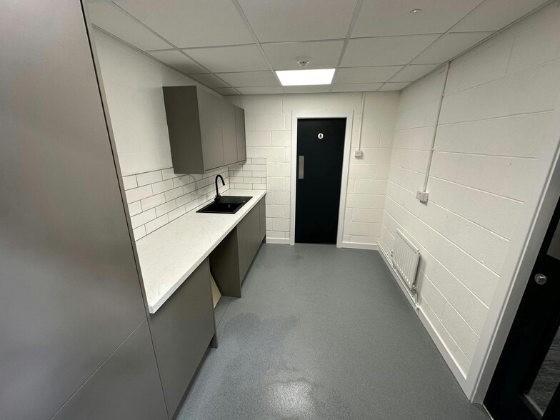 Excalibur Way, Manchester à louer - Photo du bâtiment - Image 3 de 6