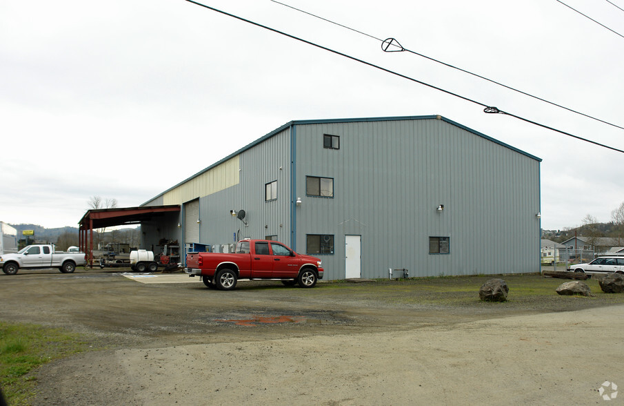 1501 Green Siding Rd, Roseburg, OR for sale - Building Photo - Image 1 of 1