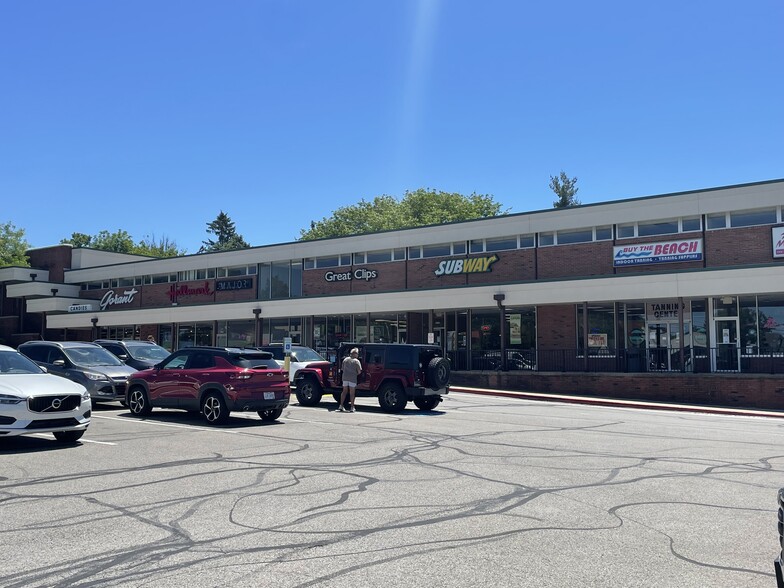 8202-8280 E Market St, Warren, OH for lease - Building Photo - Image 3 of 18