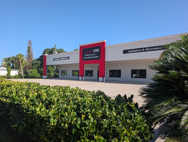 Plus de détails pour 3800 W New Haven Ave, Melbourne, FL - Commerce de détail à vendre