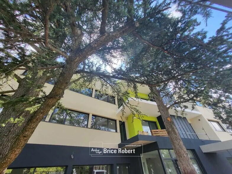 Bureau dans Dardilly à louer - Photo du bâtiment - Image 2 de 2