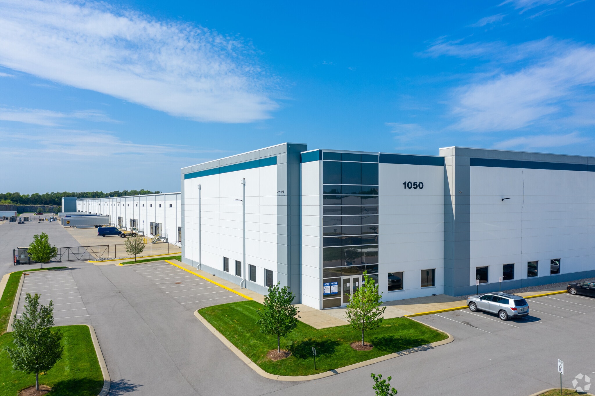 1050 International Dr, Lebanon, TN for lease Primary Photo- Image 1 of 7